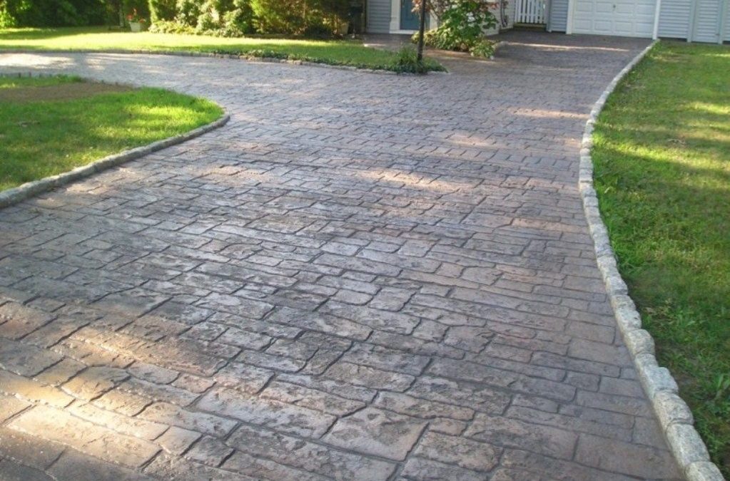 4 Different Ways to Add Curb Appeal to Your Driveway and Walkways…