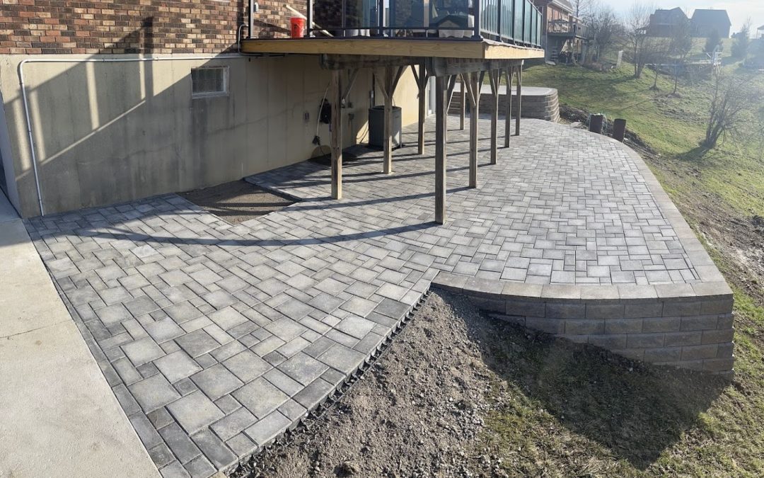 Champagne Retaining Wall and Concrete Paver Patio – California, Kentucky