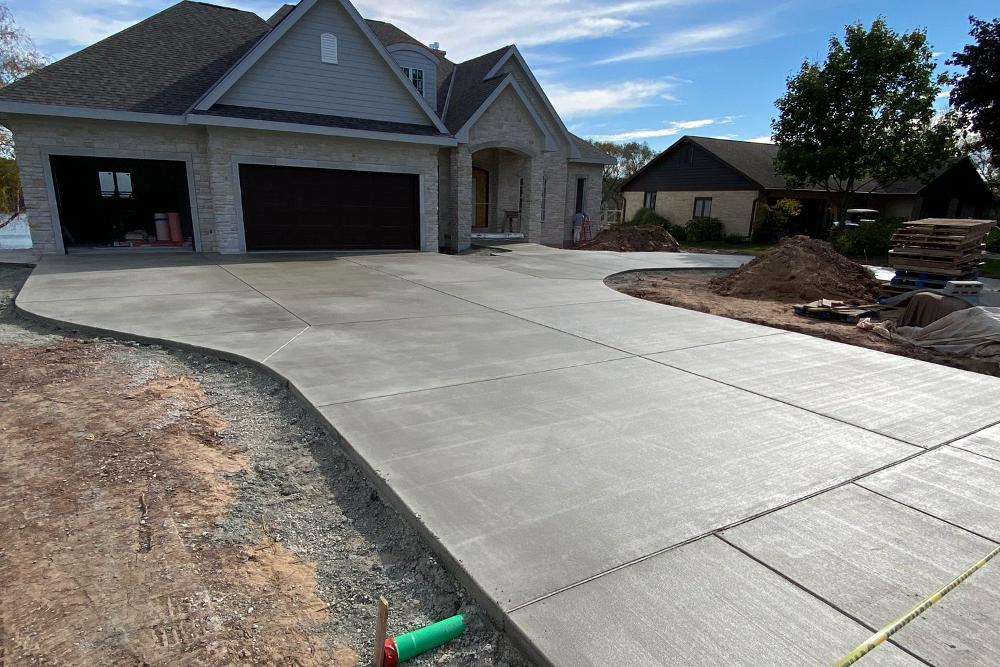8 Benefits of Choosing a Concrete Driveway For Your Home…